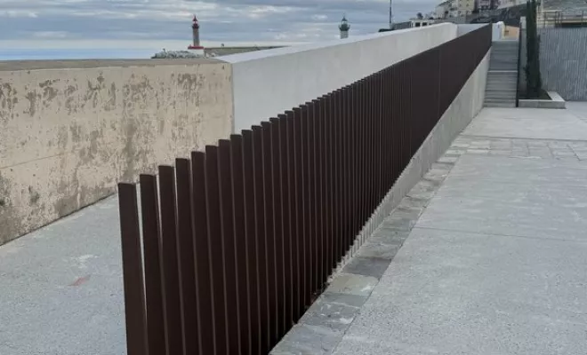 Aménagement Vieux-port BASTIA, garde-corps design, fabrication et traitement Tri-couche haute durabilté