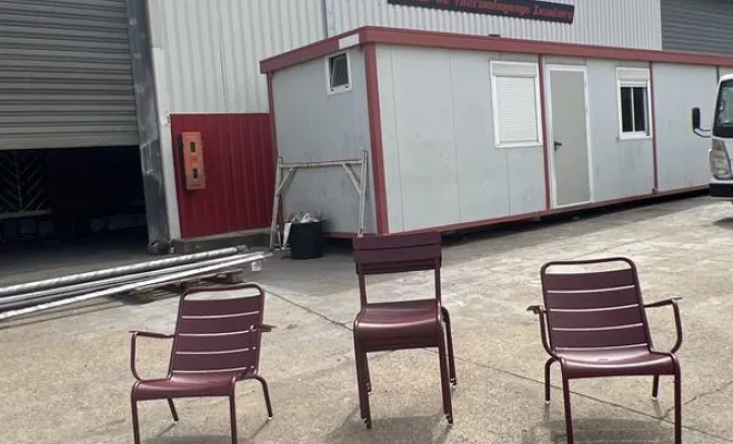 salon jardin FERMOB rénové par nos soins